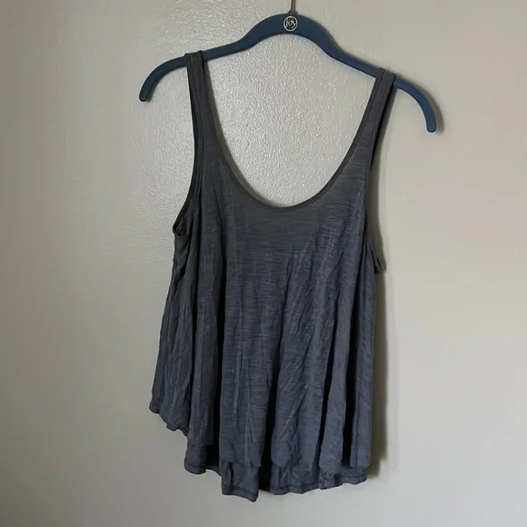 American Eagle Gray Swing Tank - Picture 1 of 3